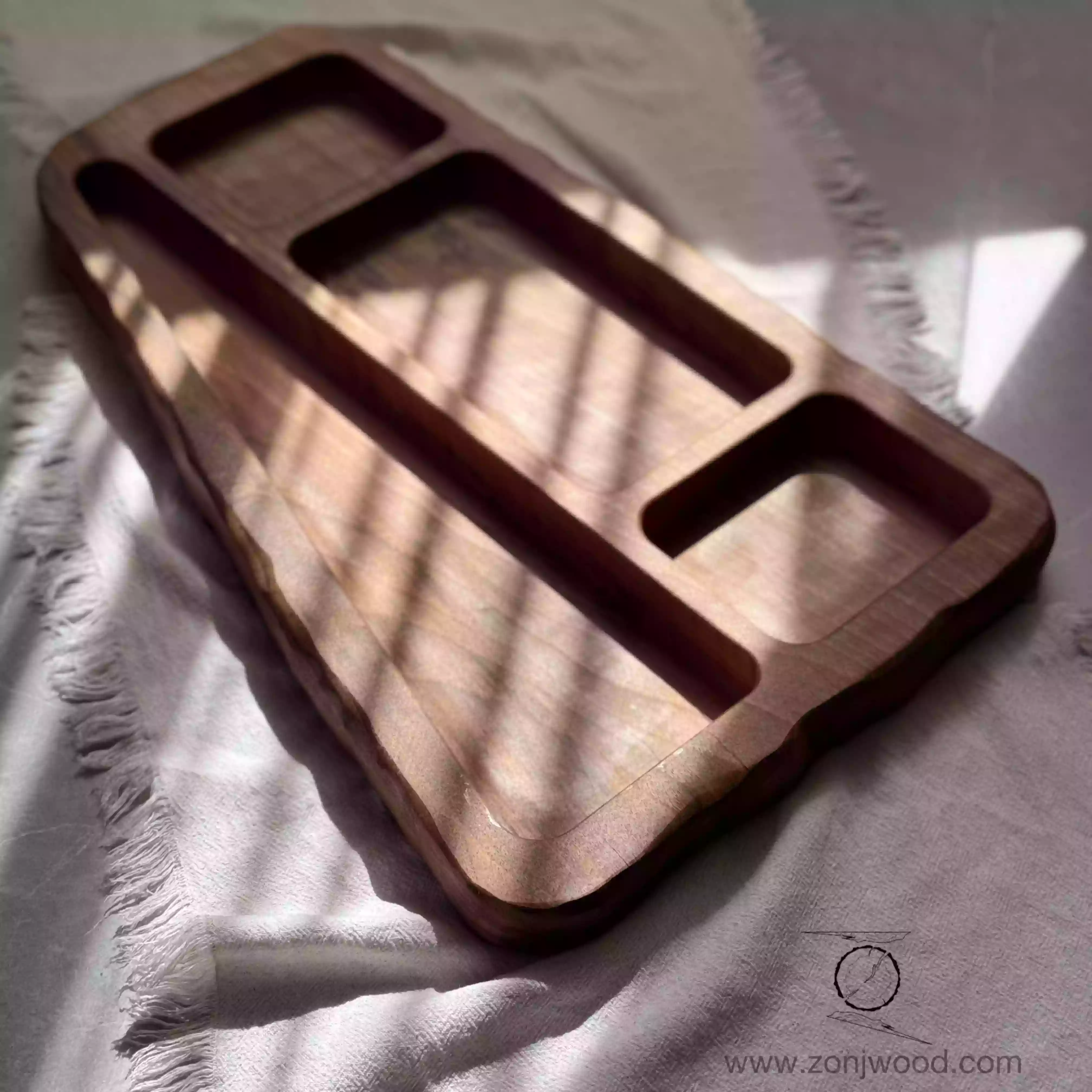 اردور خوری چوبی 
